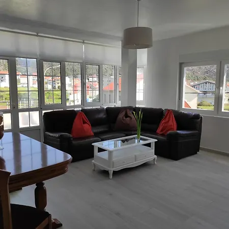Apartment Area Pequena