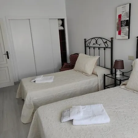 Area Pequena Apartment